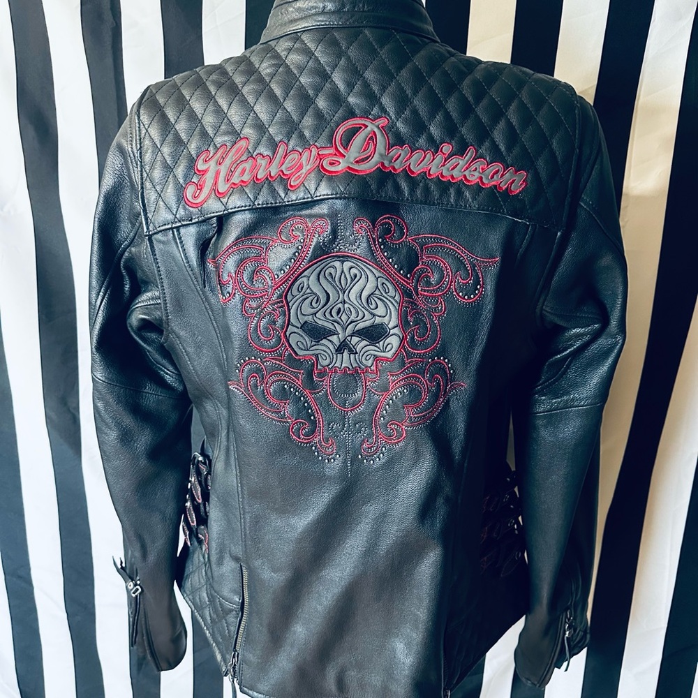 Harley-Davidson Vintage Black Leather Jacket with Red Embroidery